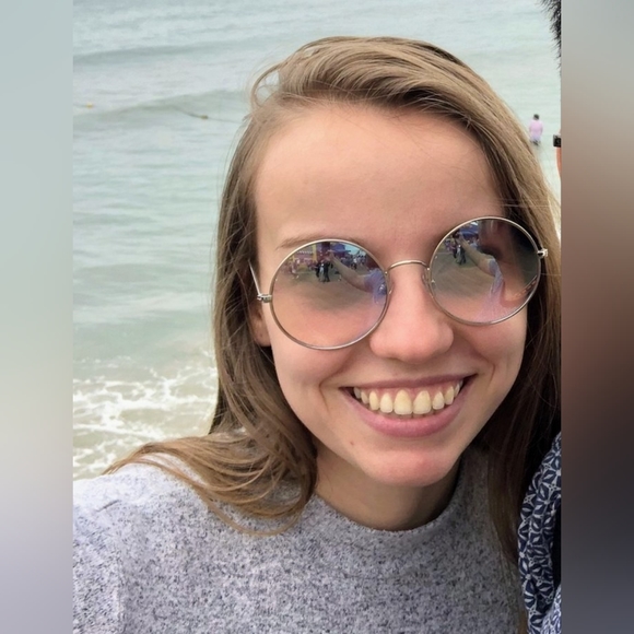 Meet your Posher, Jodi - Picture 2 of 9